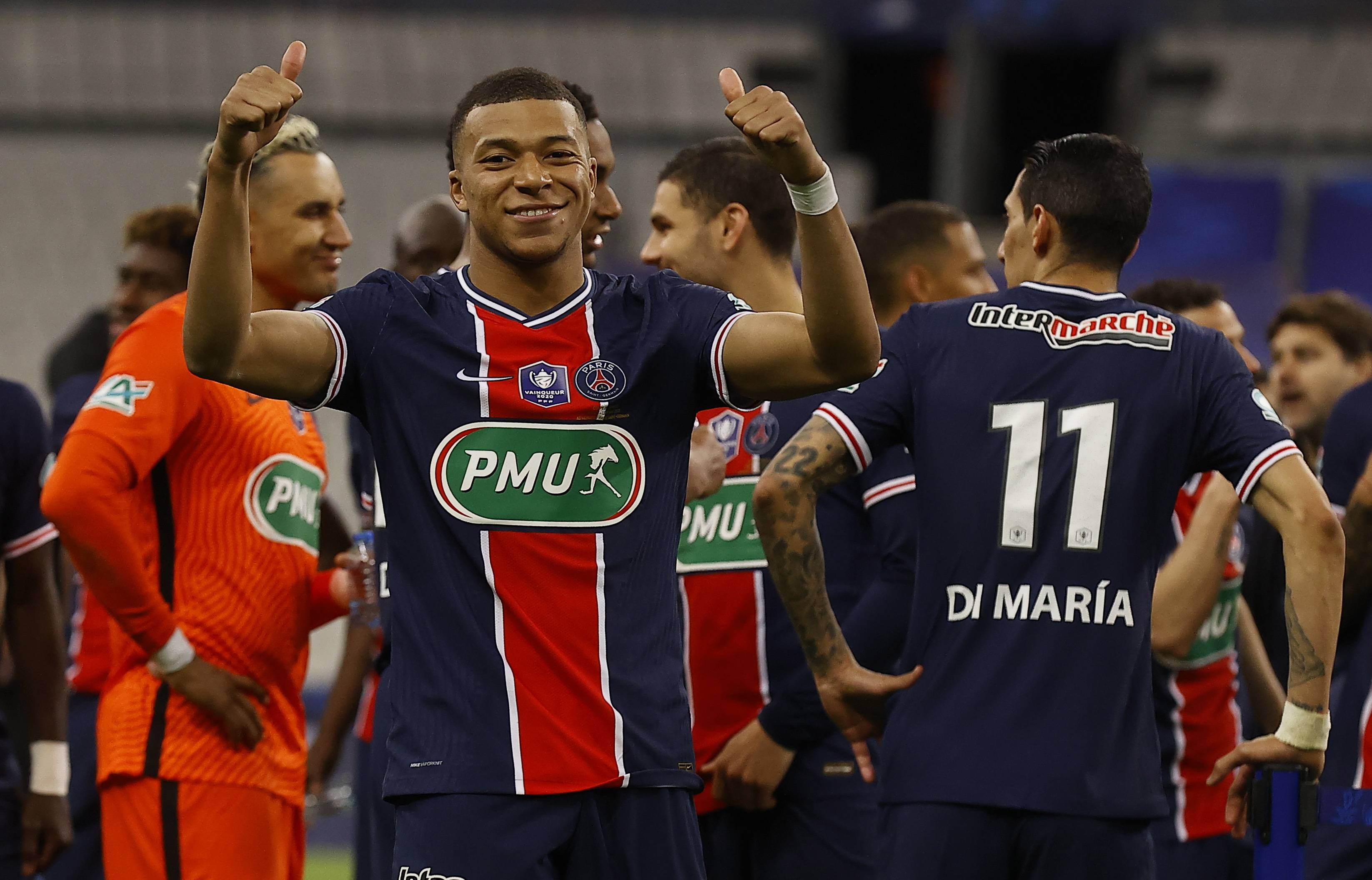 赛后广州队备战法国杯；篮板制胜细节曝光；态度坚定；心理建设被强调的简单介绍